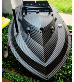 Etetőhajó téli tárolása: Tippek a szezonon kívüli karbantartáshoz és a problémamentes tavaszi induláshoz!