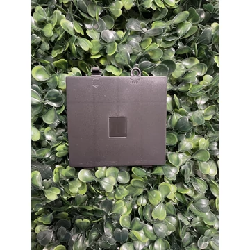 Távirányító elem tartó fedél etetőhajóhoz